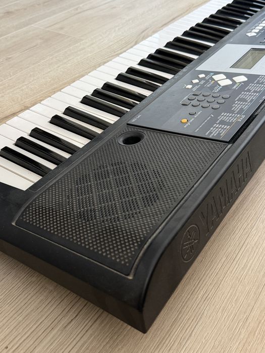 Teclado Yamaha YPT-230
