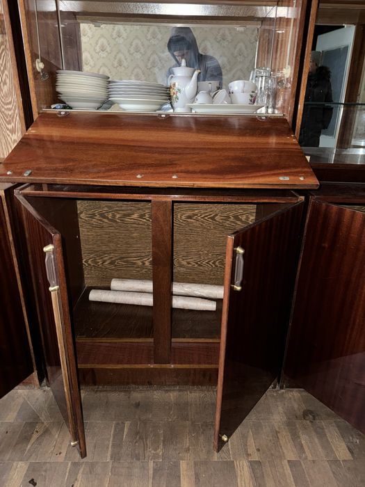 Мебельная Стенка в отличном состоянии