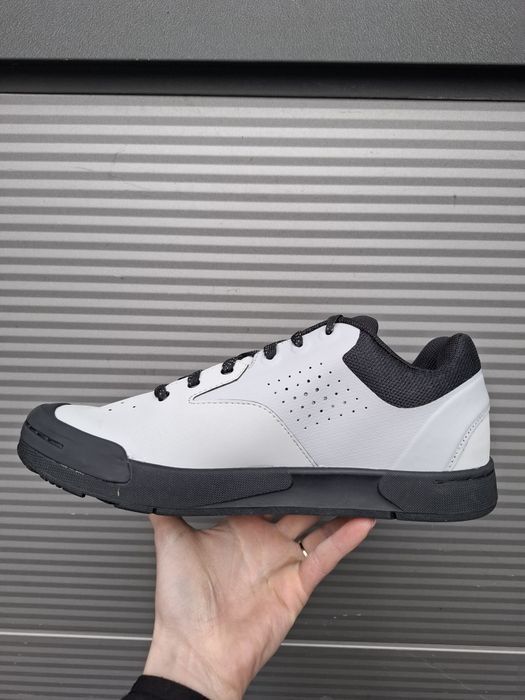 Buty rowerowe górskie na platformy Giant Shuttle Flat rozmiary 43