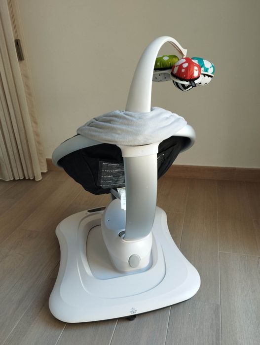 Espreguiçadeira MamaRoo da 4moms