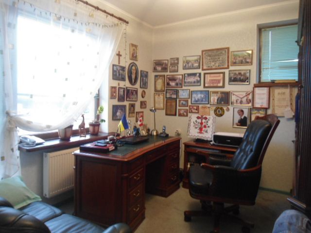 Євідновлення.Продажа дом имение с Маковище 250м+100м гостевой, водохра