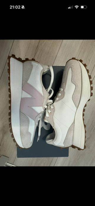 Hit sezonu New Balance WS327AL