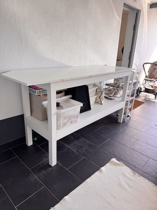 Mesa alta com arrumaçao