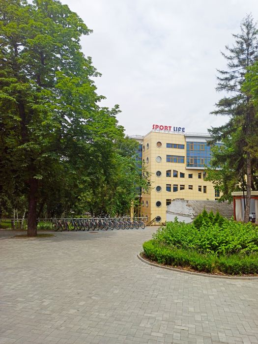 Комната. Подол. Куреневский парк