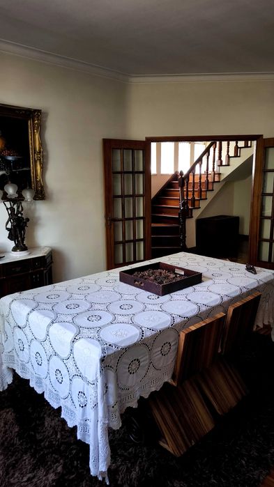 Moradia V5 no bairro dos Penedos Altos