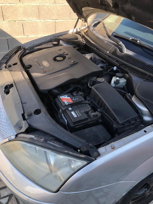 Ford Mondeo 2.0 TDCi Ghia (2001) – Muito Estimado, Bancos em Couro e Teto Panorâmico