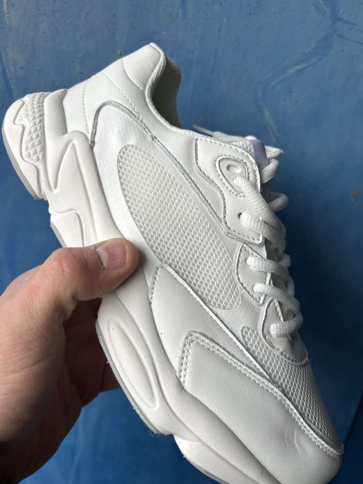 Кросівки шкіряні полегшені