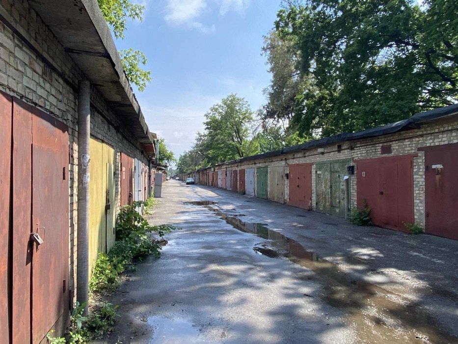 Продам приватизований гараж! ТРЦ Лавина! БЕЗ КОМІСІЇ!