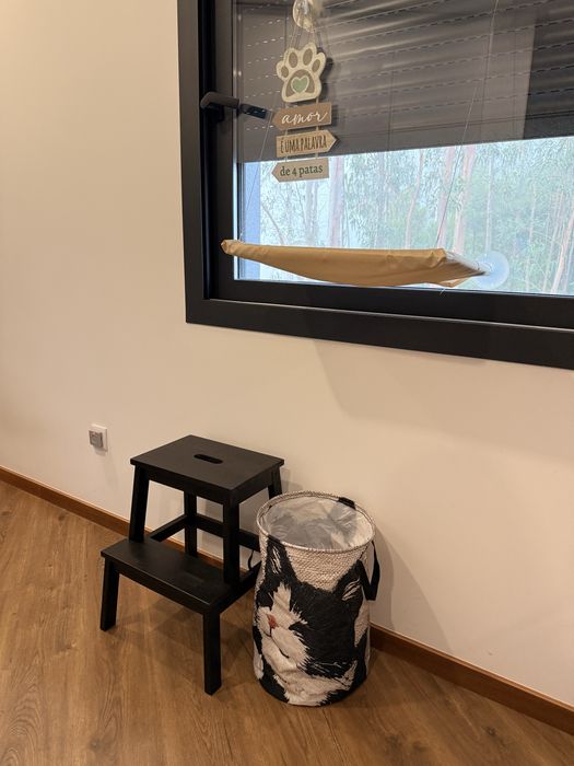 Cama de janela para gato