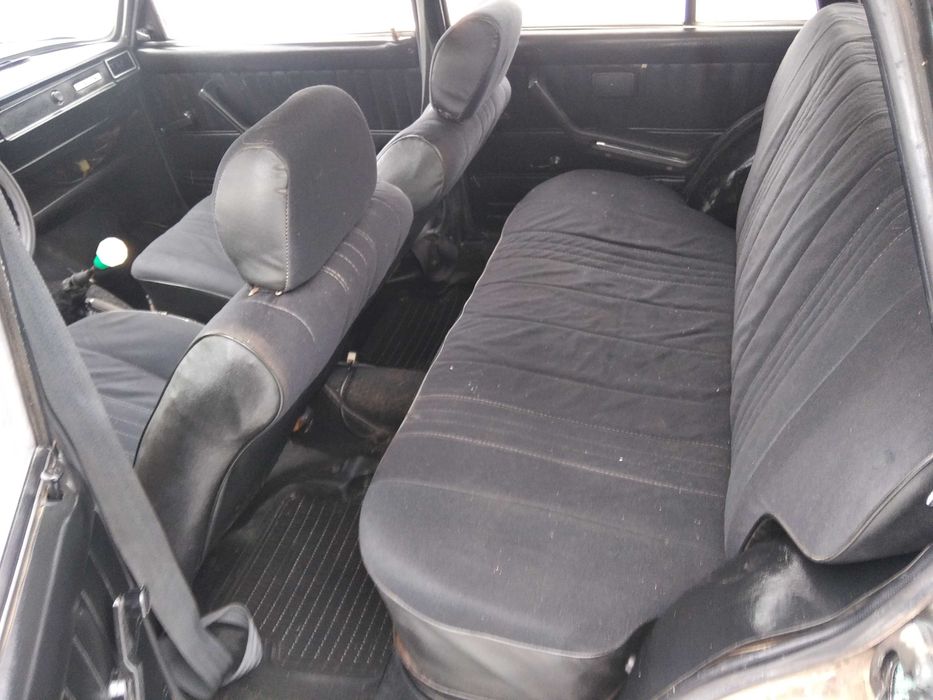 Продам ваз-2104..