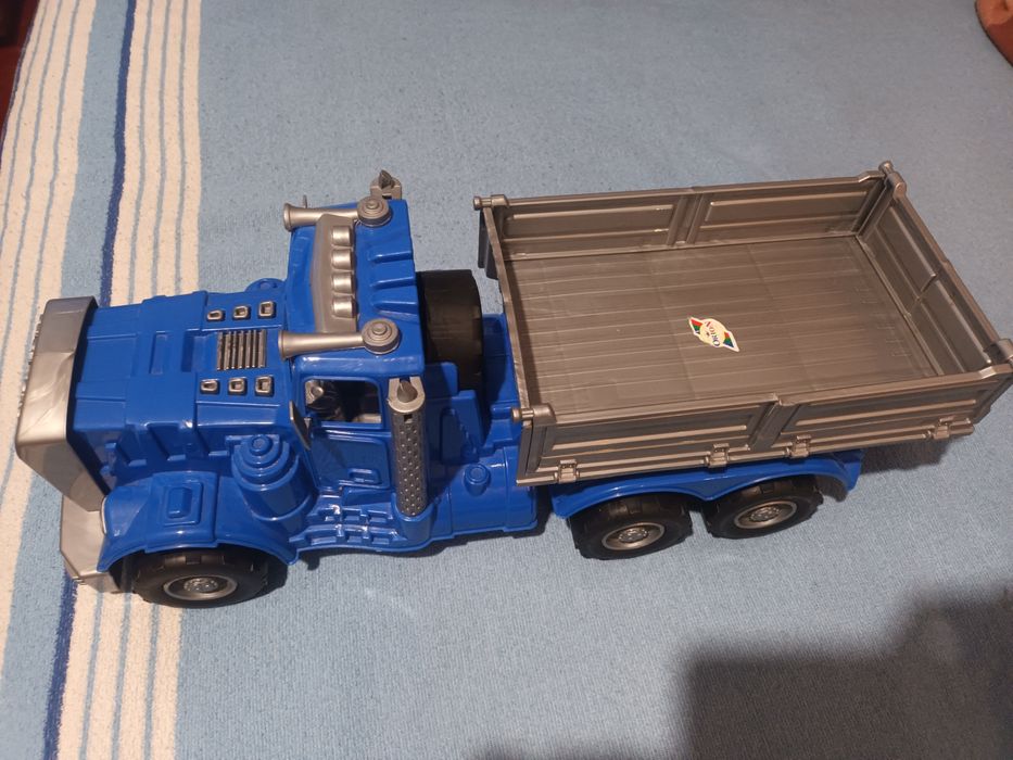 Іграшка дитяча "Вантажівка"