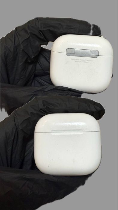 Навушники оригінальні Apple AirPods 4 (б/в)