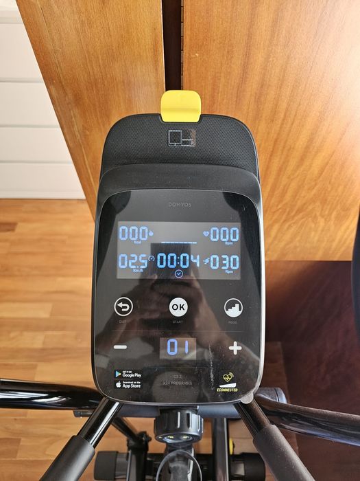 Bicicleta Elíptica Autoalimentada e Conectada EL 540