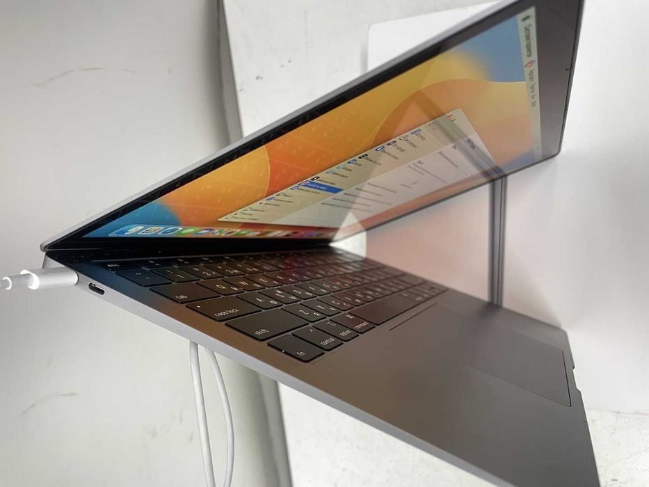 Ноутбук Apple MacBook Air 13" 2019 Retina (MVFJ2) core i5