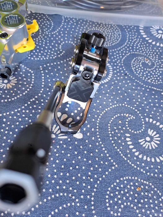 Hamulce 4 tłoczkowe Zrace jak Trickstuff piccola