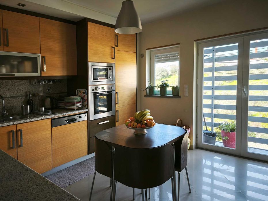 Vende-se apartamento T4