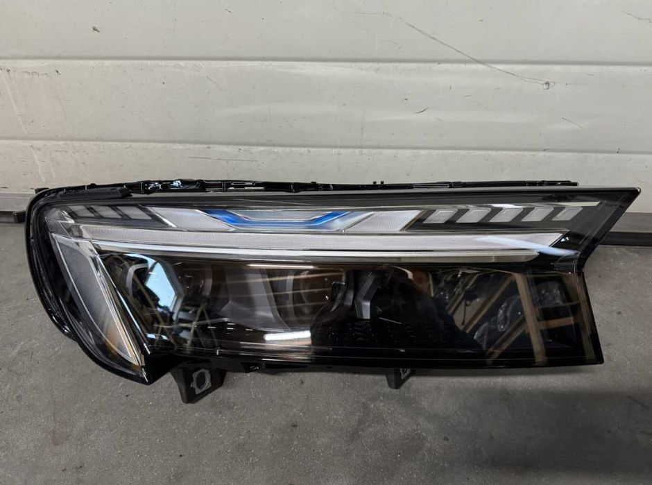 Фари перед Audi Q7 4M Lift II 2024 Фара права або ліва EU USA разборка
