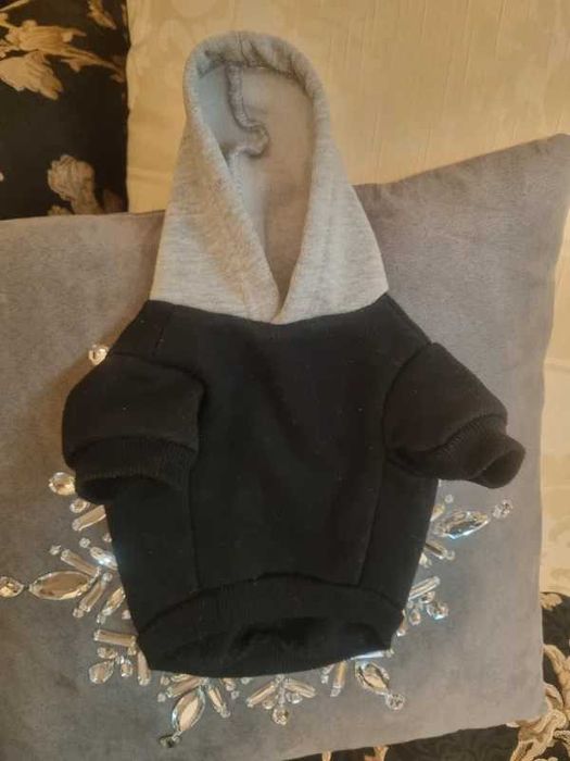 Bluza z kapturem dla małego pieska maltańczyka czarno-szara -bdb
