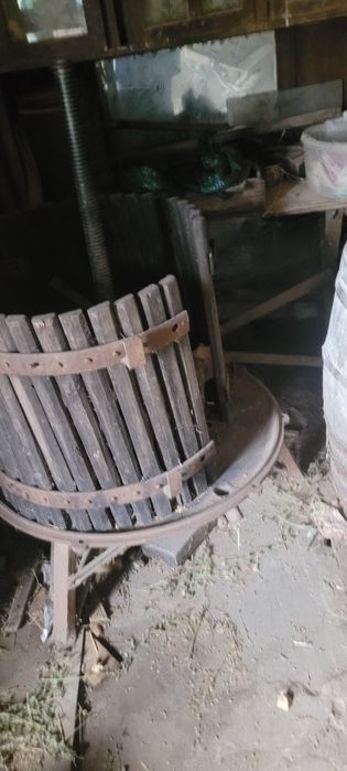 Продам прес срочно.