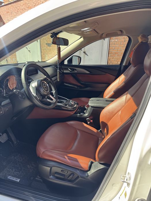Продам Mazda CX9