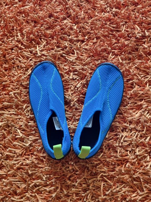 OFERTA PORTES - Sapatos Azuis Deportos Aquáticos (Nr32-33)
