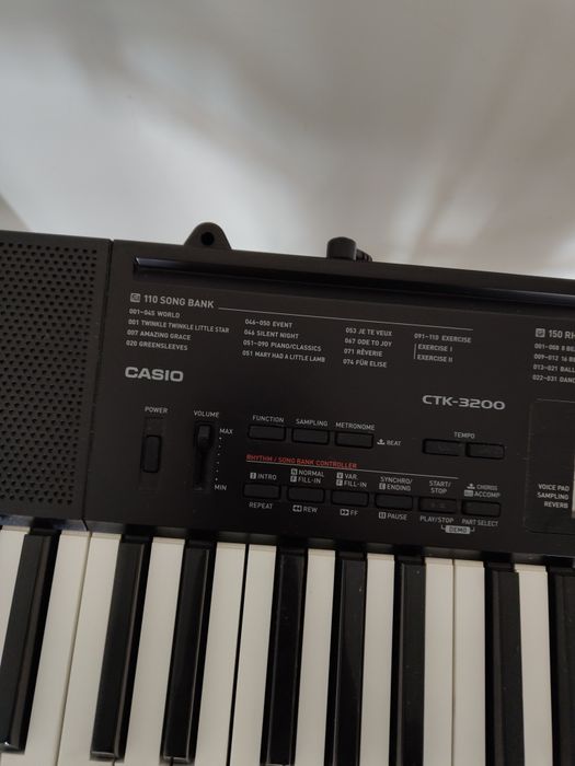 Keyboard Casio CTK 3200 + statyw