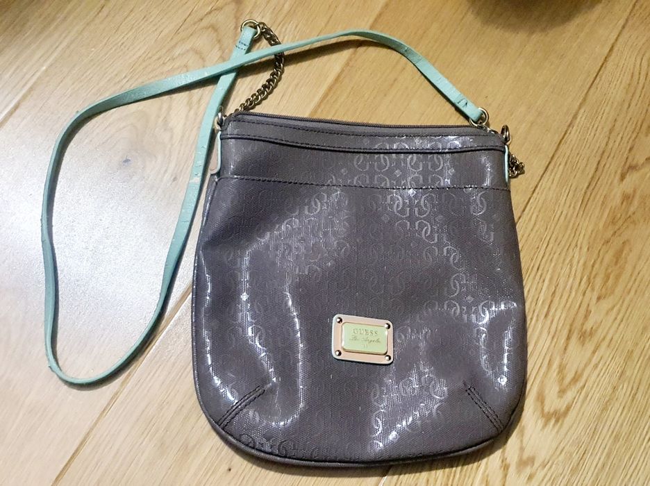 Guess torebka listonoszka