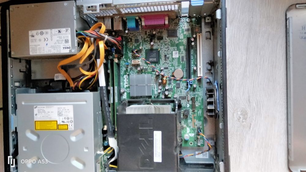 Komputer do pracy, filmów i internetu