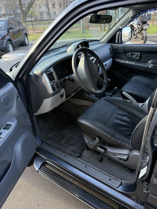 Гарне надійне авто з пробігом 188т.