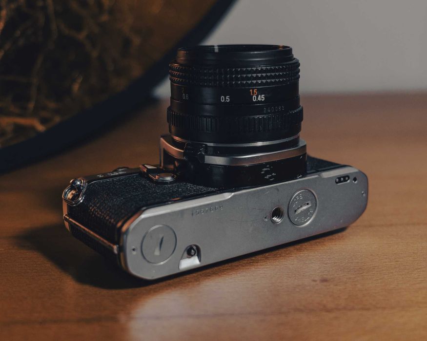 Pentax ME com lente Chinon 50mm 1.9