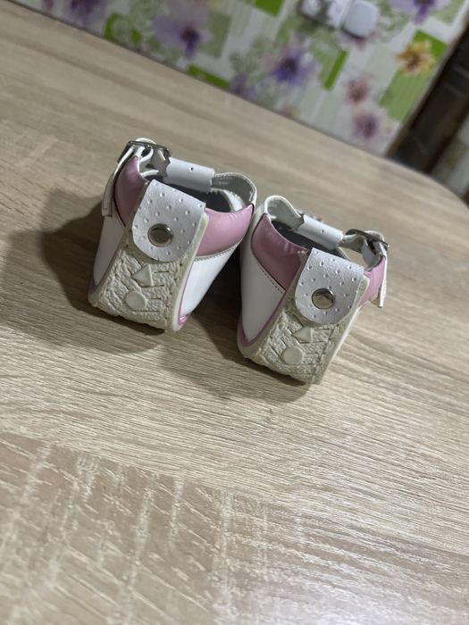 Туфельки на девочку 20 размер