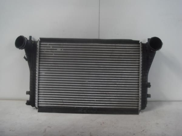 Radiador do intercooler VOLKSWAGEN Passat (3C2)
