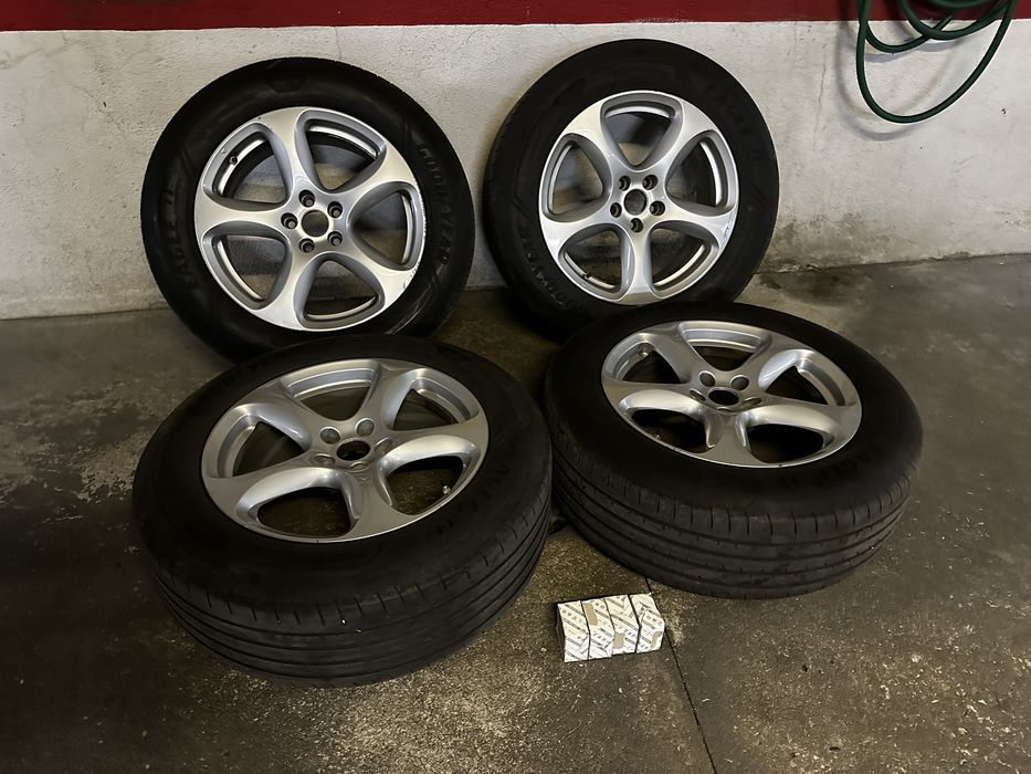 Jantes Alfa Romeo STELVIO pneus 235/60R18