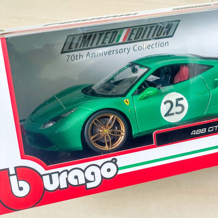 Ferrari 488 GTB 70th Anniversary Limited Edition 1/18 Bburago