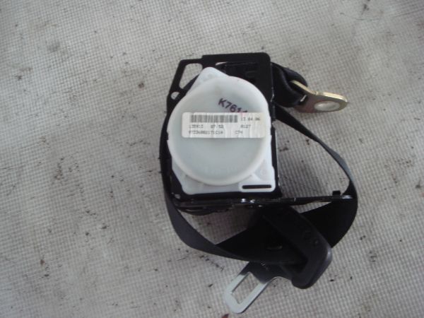 Cinto trás direito TOYOTA Corolla Hatchback (_E12_)