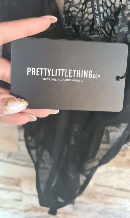 Nowe czarne body PrettyLittleThing rozm m
