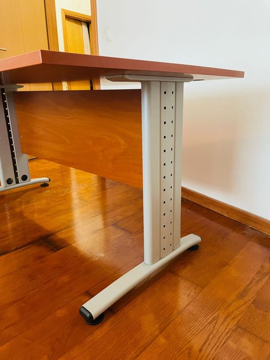 Secretaria 155cm x 80 cm c/70 cm de altura