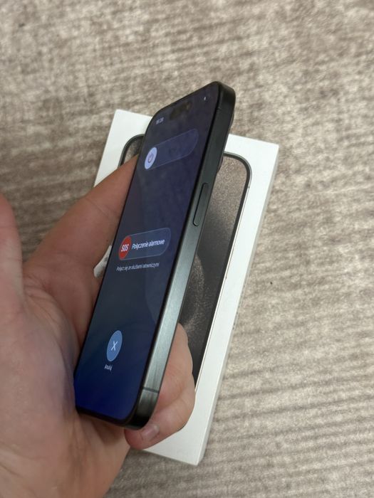 Iohone 15 pro 128gb black titanium 88% bat
