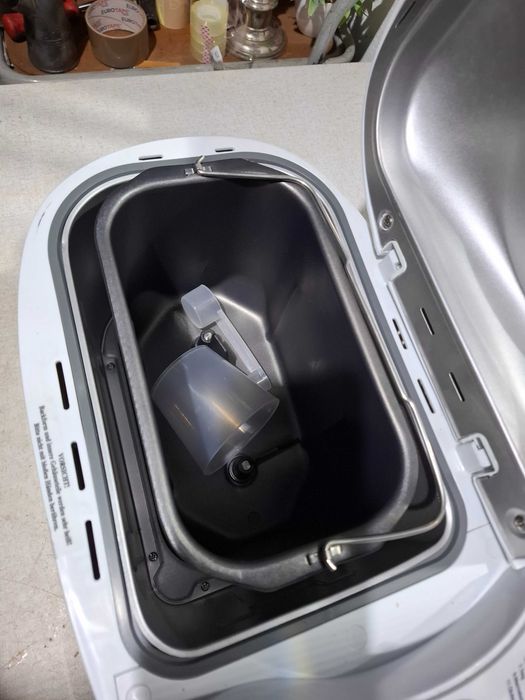 Automat do pieczenia chleba, 850 W, 1,35 kg ciasta, 11 programów, nowy