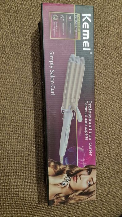 Продам плойку Kemei KM-1010