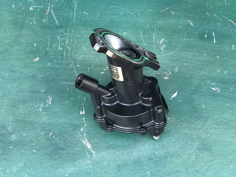 Форд Коннект Конект Фокус Вакуумний Вакуумный Вакумний Насос 1.8