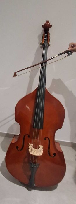 Contrabaixo 1/4 com arco e saco de transporte