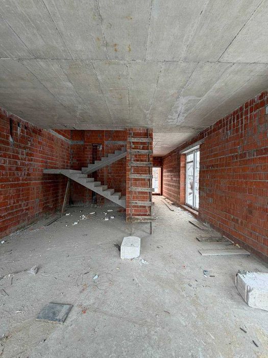 Продаж котеджу в Брюховичах. Без комісії