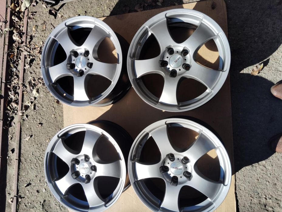 Dezent 5x114.3 17x7.5 Suzuki Kia Hunday Honda