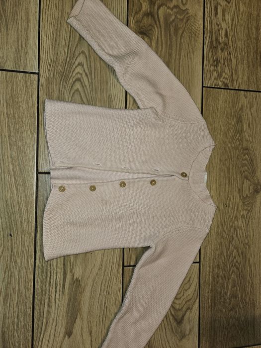 Sweterek dziewczęcy