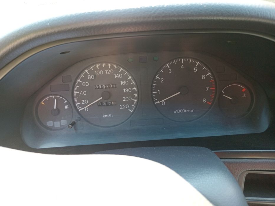 Продається автомобіль .