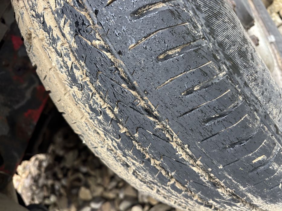 Ford Transit 2.4 TDDI нерозмитнений задній привід