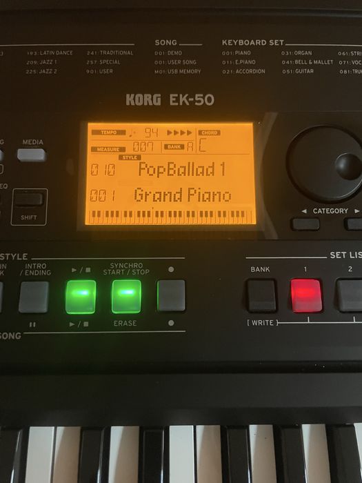 Синтезатор Korg EK 50