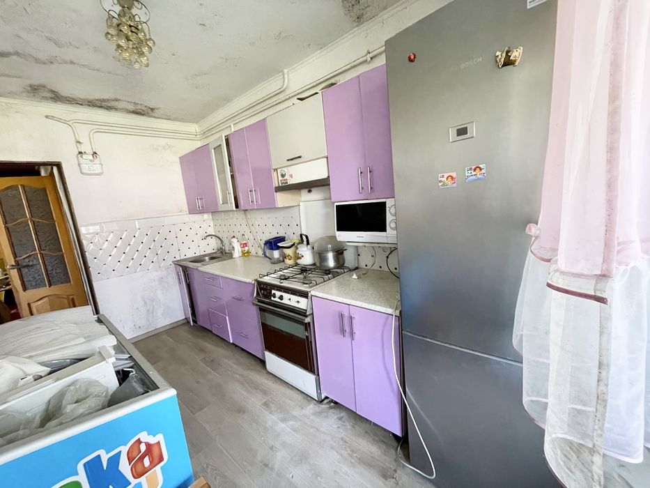 Продам двокімнатну квартиру. Автономне опалення.