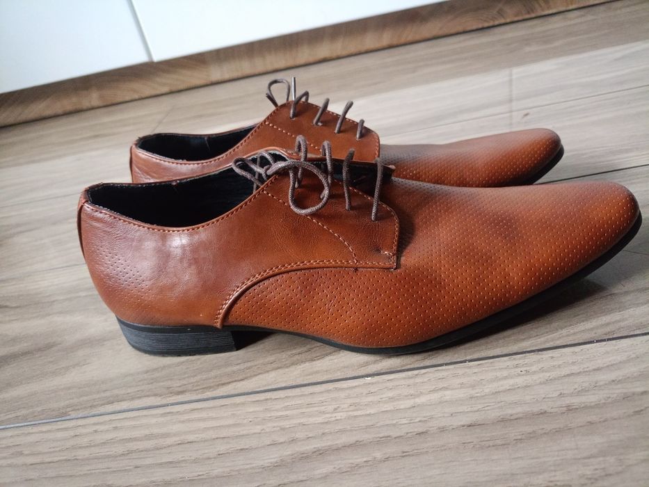Next buty garniturowe eleganckie